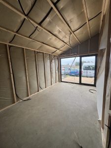 D 35 – salon w stanie deweloperskim